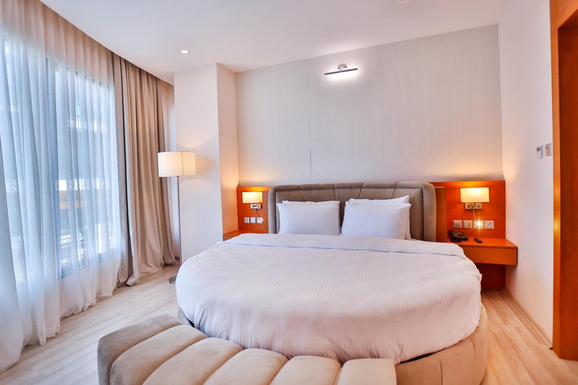 פמגוסטה Caddem Inn Hotel מראה חיצוני תמונה