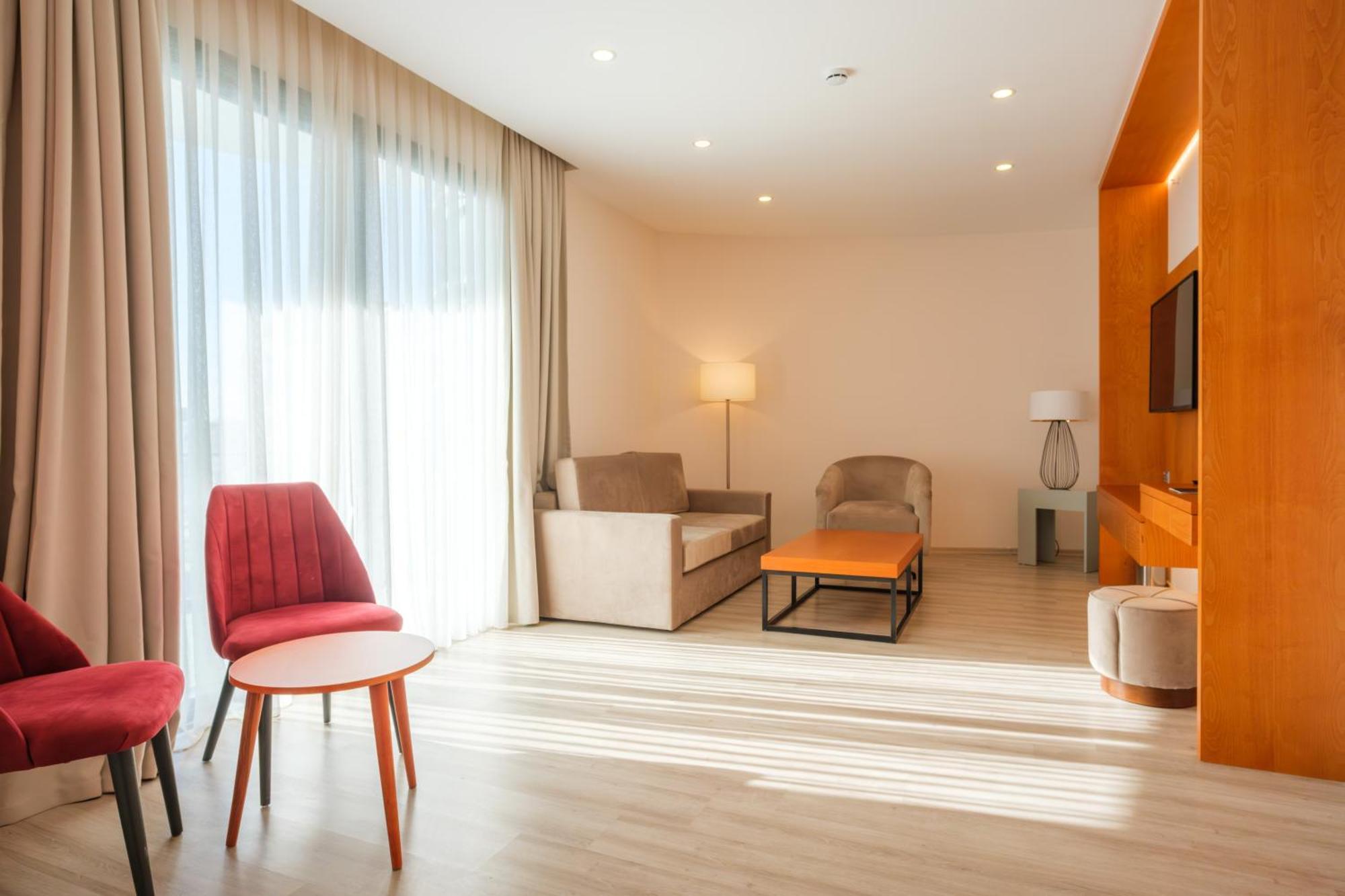 פמגוסטה Caddem Inn Hotel מראה חיצוני תמונה